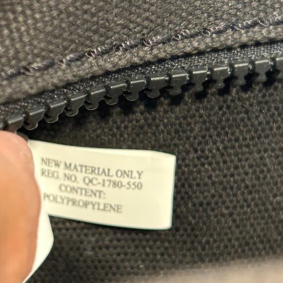 Marc Jacobs Adjustable Strap Crossbody "The Camera Bag" - Picture 8 of 12